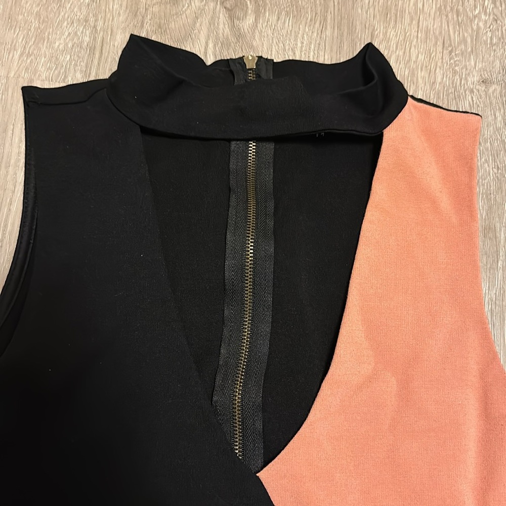 Color block cut out dress - Picture 4 of 6